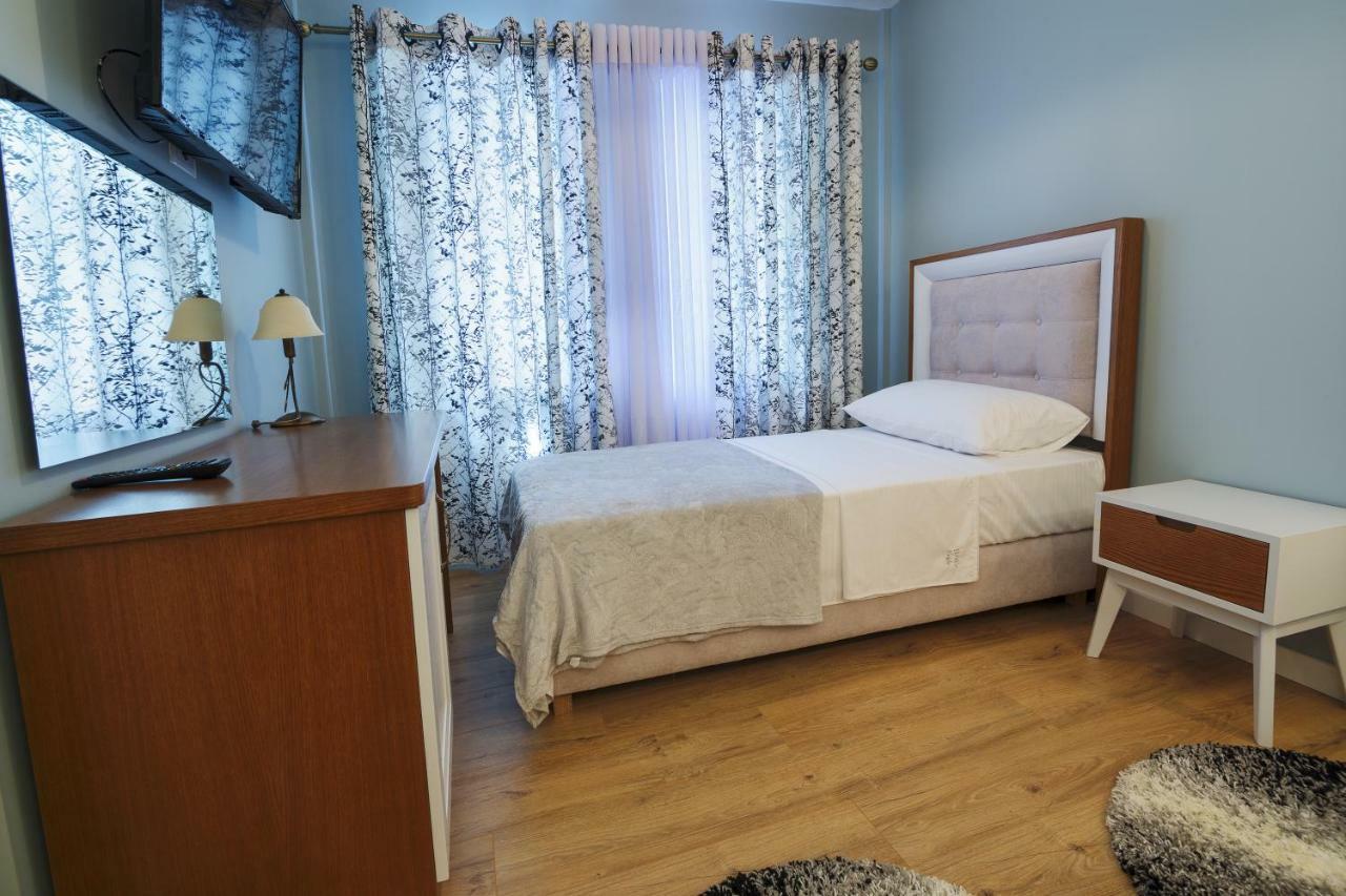 Eagles Philadelphia Bed & Breakfast Korce Eksteriør bilde